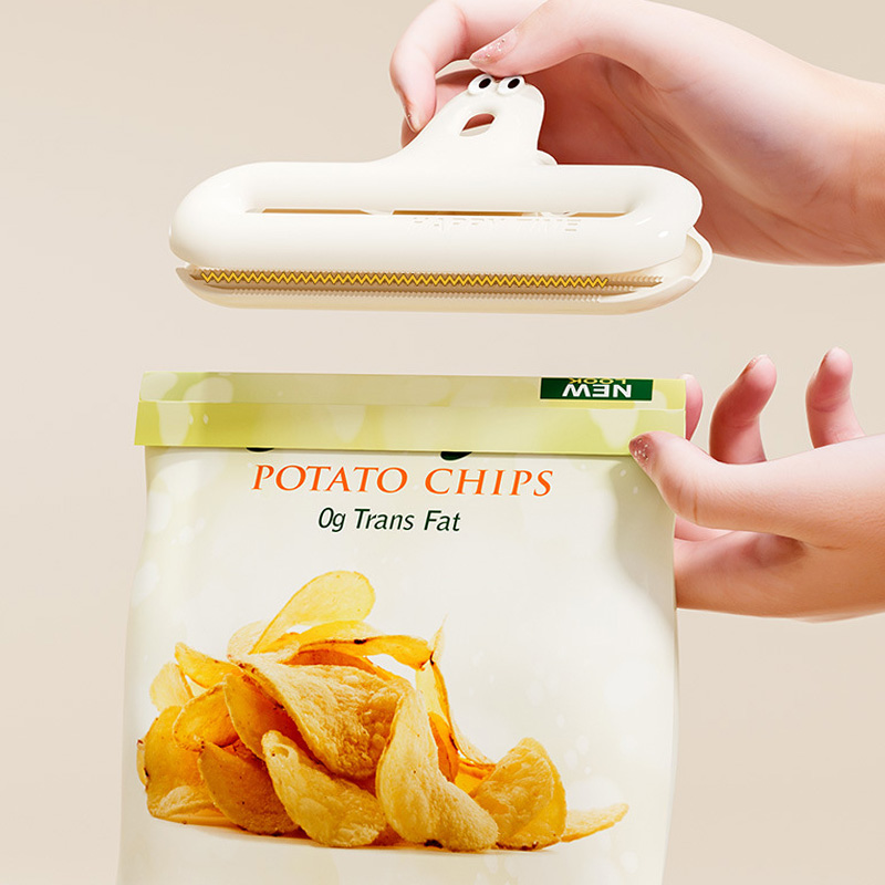 1/4 cartoon sealing clip moist - огляд і ціна Food Snacks Packaging