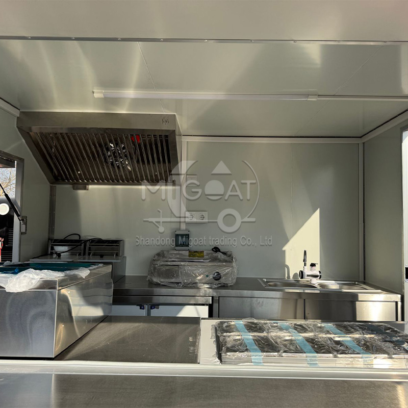 Trendy Pink Mobile Food Truck  - огляд і ціна Food E Snacks